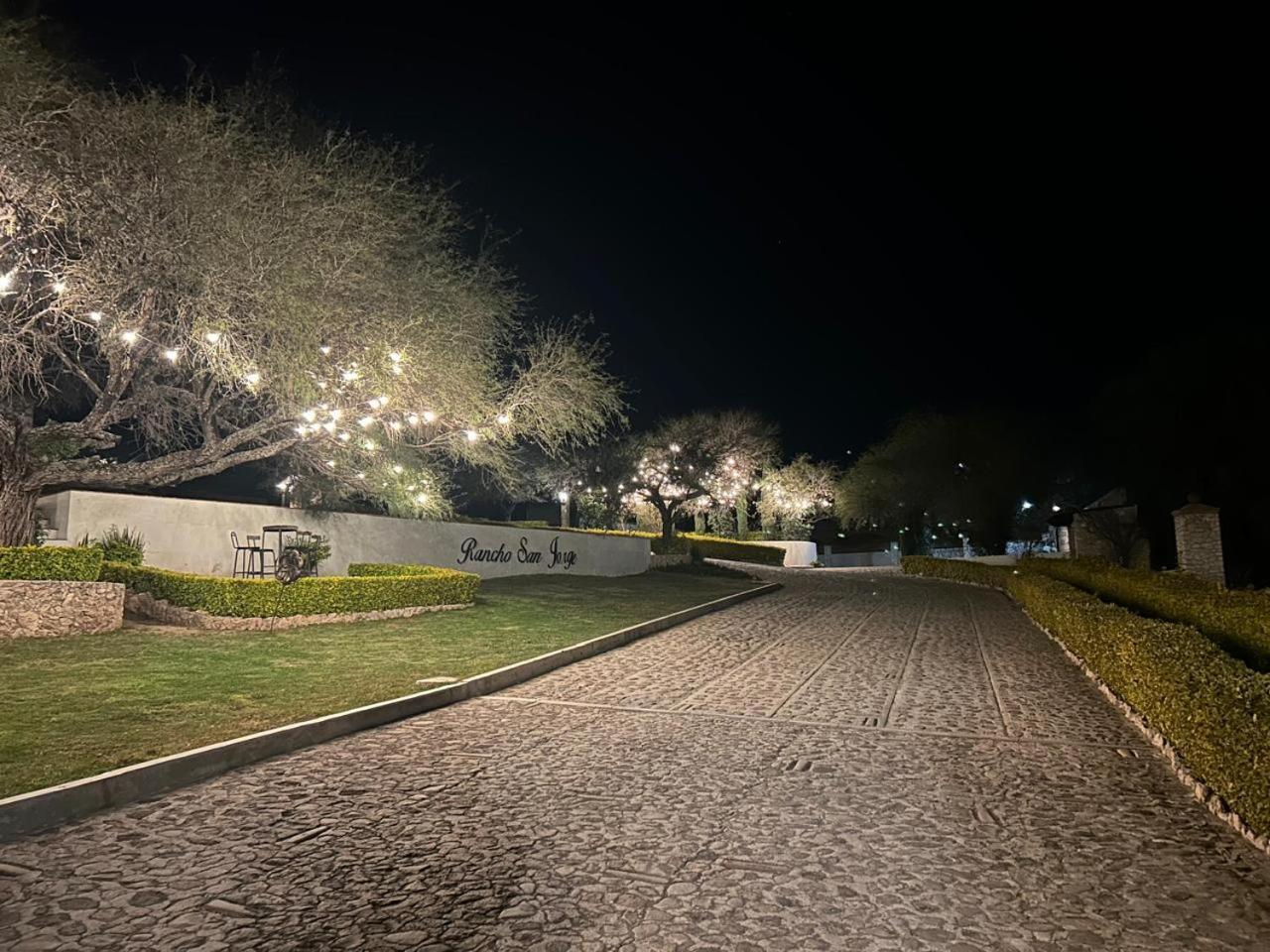 Cabanas, Suites Y Habitaciones Rancho San Jorge Bernal Luaran gambar